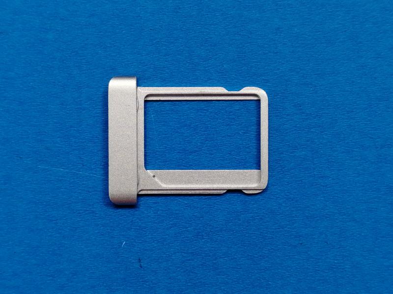 BANDEJA SIM IPAD 2 A1395 A1396 A13975 PLATEADA