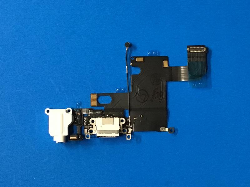 FLEX RACK DE CARGA MICROFONO JACK AUDIO IPHONE 6G 4.7 A1586 A1549 BLANCO