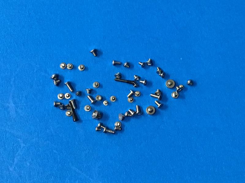 JUEGO DE TORNILLOS COMPLETO IPHONE X