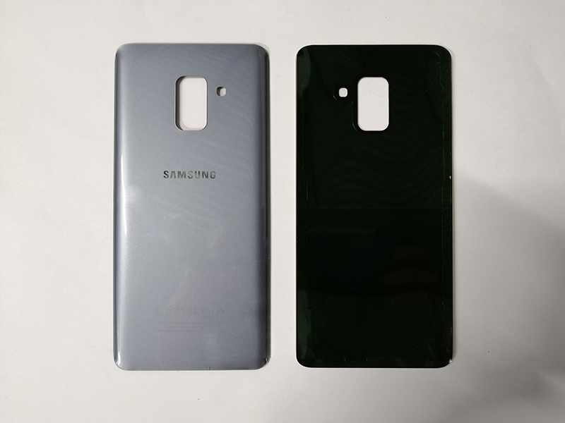 TAPA SAMSUNG GALAXY A8 2018 A530 PLATEADA SIN MARCO