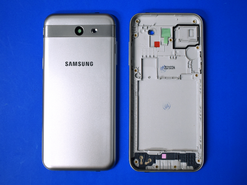 TAPA SAMSUNG GALAXY J3 PRO (2017) J330 PLATEADA CON MARCO