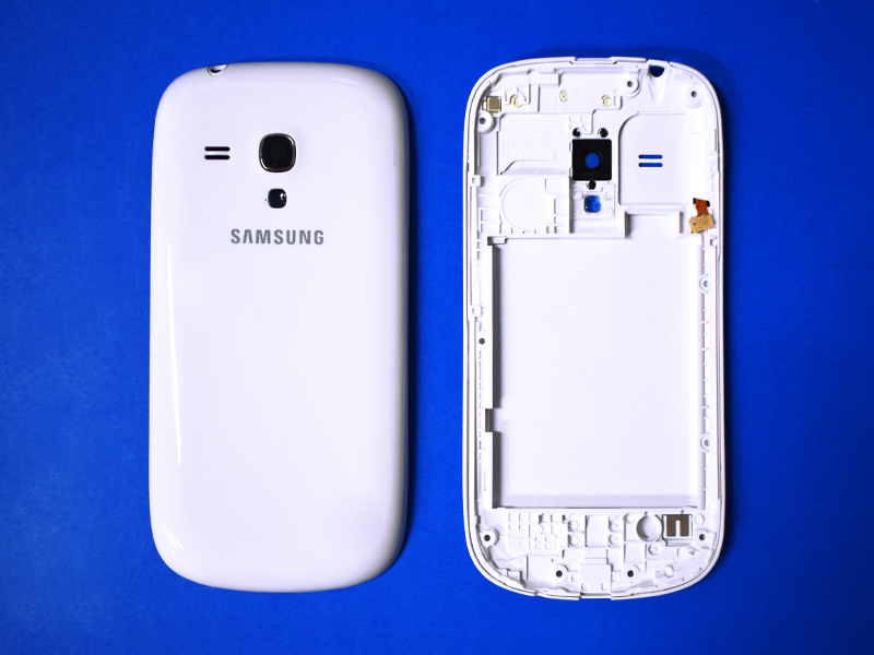 TAPA SAMSUNG GALAXY S3 MINI I8190 BLANCA CON MARCO